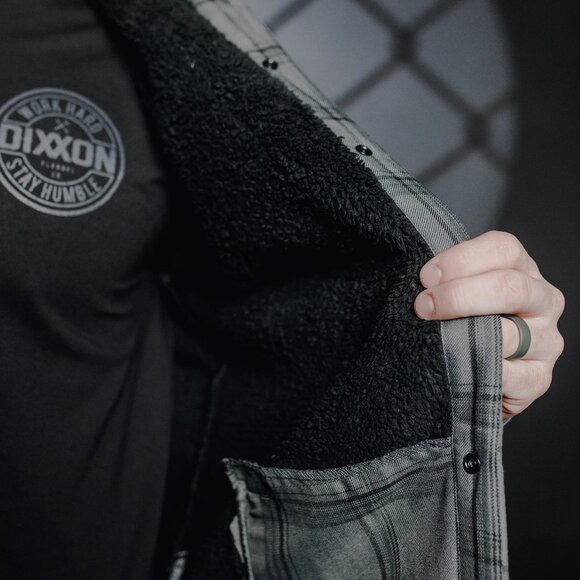 NWT Dixxon Dakota Gray Plaid Sherpa Lined Flannel Jacket - Picture 9 of 10